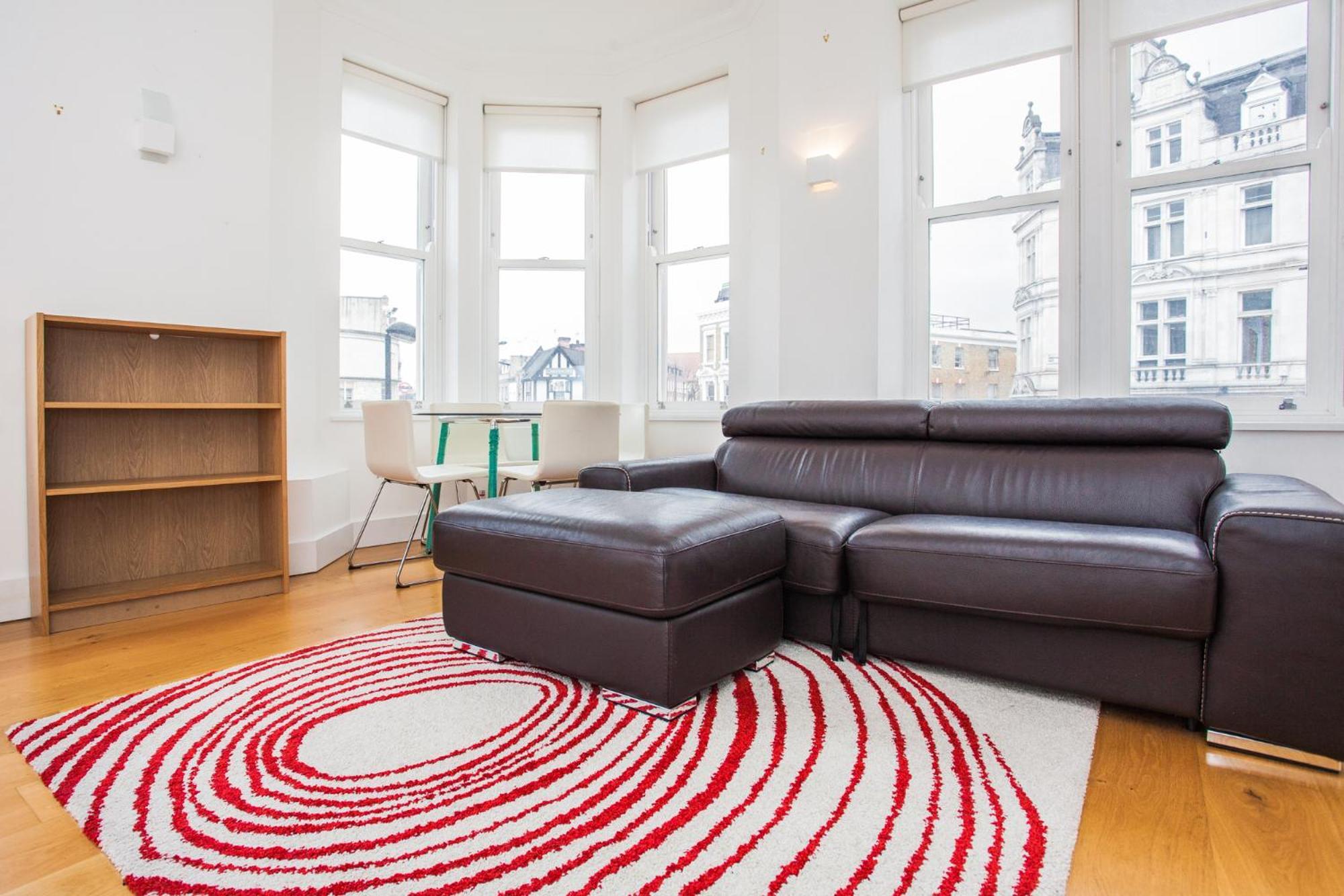 Homely 1 Bedroom Apartment In The Heart Of Vibrant Camden لندن المظهر الخارجي الصورة